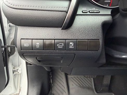 Used 2023 Toyota Camry XSE FWD image 16