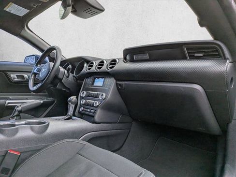 Used 2021 Ford Mustang Coupe image 22