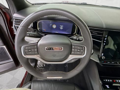Used 2022 Jeep Wagoneer Series I AWD/4WD image 23