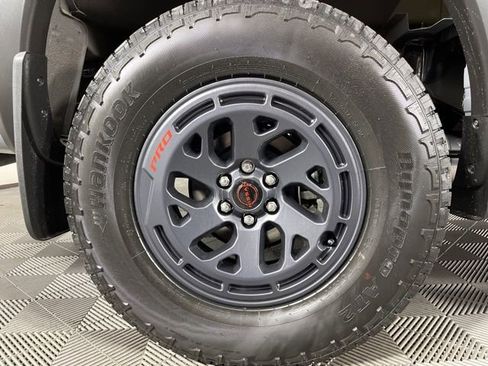 New 2026 Nissan Frontier PRO-4X w/ Pro-4x Convenience Package image 15