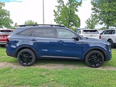 Certified 2024 Kia Sorento X-Line EX AWD/4WD image 7