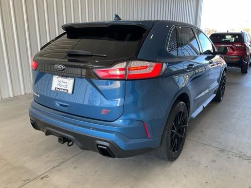 Used 2019 Ford Edge ST image 25