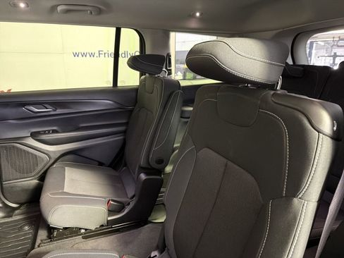 Used 2023 Jeep Grand Cherokee L Laredo w/ Luxury Tech Group I image 61