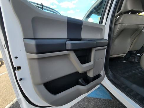 Used 2016 Ford F150 XL w/ Equipment Group 101A Mid AWD/4WD image 31