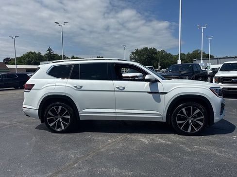 Used 2024 Volkswagen Atlas SEL Premium R-Line AWD/4WD image 7