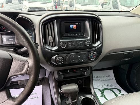 Used 2017 Chevrolet Colorado W/T RWD image 7