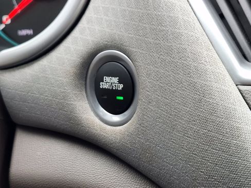 Used 2025 Chevrolet Malibu LT FWD image 25