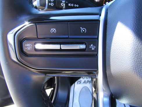 Used 2023 Chevrolet Colorado ZR2 w/ ZR2 Convenience Package III image 21