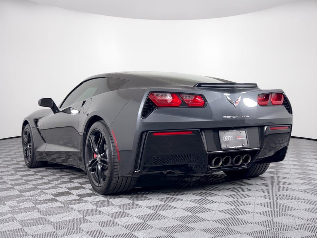 Used 2017 Chevrolet Corvette Stingray Coupe w/ 1LT RWD image 3