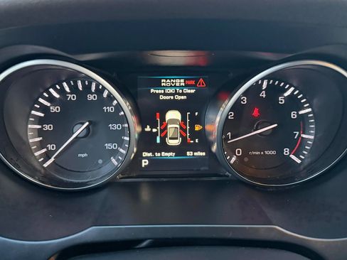 Used 2013 Land Rover Range Rover Evoque Pure Plus w/ Pure Plus Pkg image 13