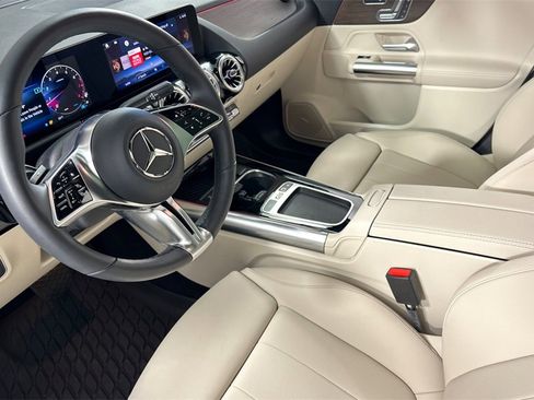 Certified 2026 Mercedes-Benz GLA 250 image 10