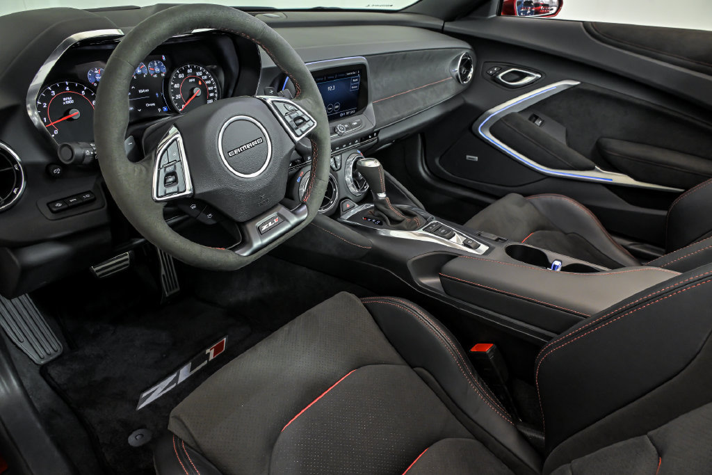 Used 2023 Chevrolet Camaro ZL1 RWD image 15