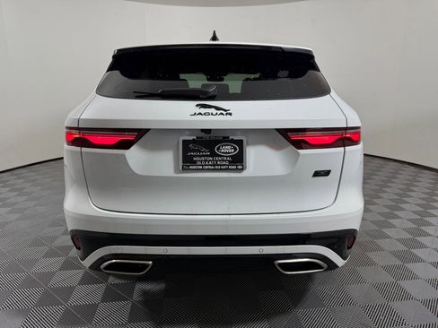 New 2026 Jaguar F-PACE R-Dynamic S image 10