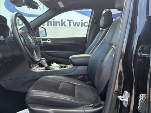 Used 2021 Jeep Grand Cherokee Laredo X image 19