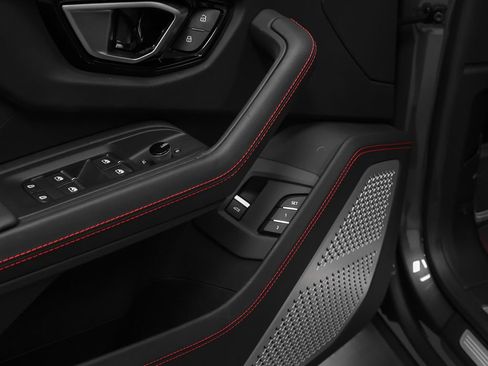 Used 2024 Lamborghini Urus S AWD/4WD image 70