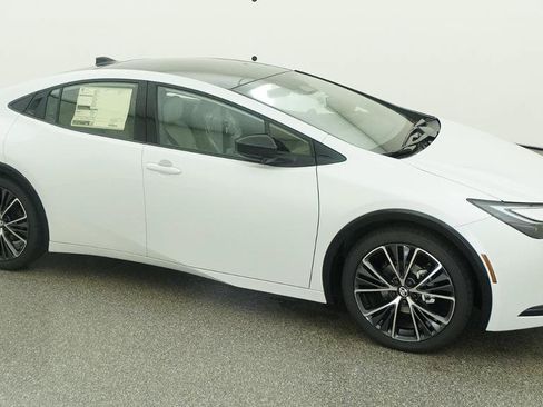 New 2027 Toyota Prius Limited FWD image 12