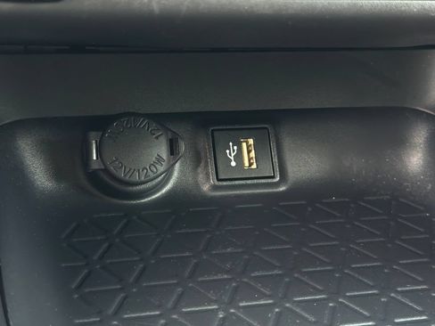 Used 2025 Toyota RAV4 XLE w/ Convenience Package AWD/4WD image 28