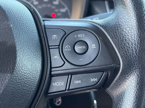 Used 2024 Toyota Corolla LE FWD image 11