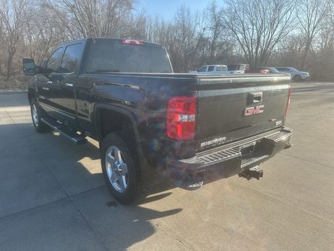 Used 2015 GMC Sierra 2500 SLT w/ All-Terrain HD Package image 8