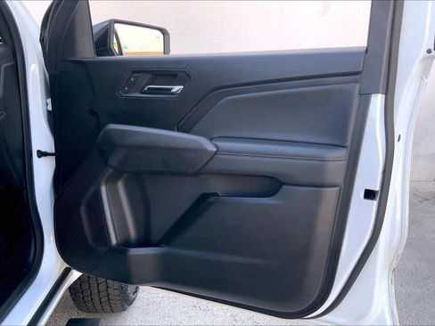 Used 2023 GMC Canyon Elevation w/ Elevation Premium Package AWD/4WD image 28
