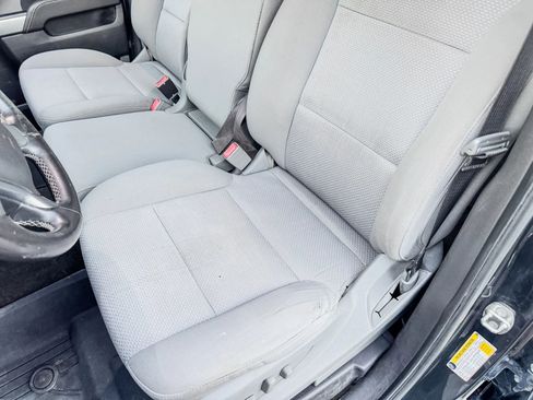 Used 2018 Chevrolet Silverado 1500 LT w/ All Star Edition AWD/4WD image 11