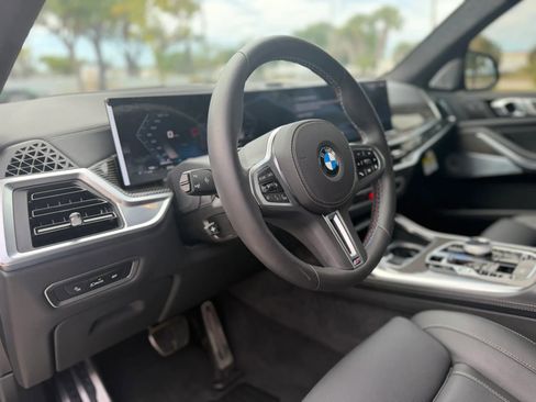 Used 2026 BMW X7 M60i image 20