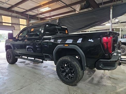 Used 2020 GMC Sierra 2500 AT4 w/ AT4 Premium Package AWD/4WD image 4