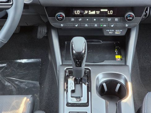 New 2026 Subaru Outback Touring AWD/4WD image 13