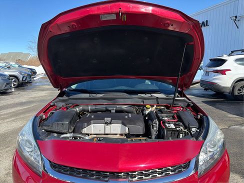 Used 2014 Chevrolet Malibu LT image 11