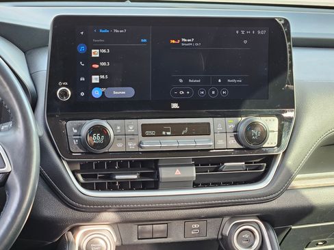 Used 2024 Toyota Grand Highlander Limited image 16