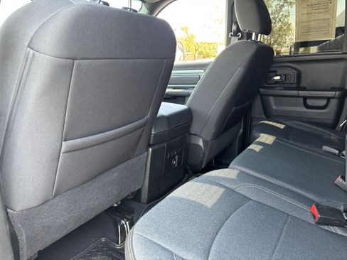 Used 2024 RAM 1500 Warlock w/ Trailer & Traction Group AWD/4WD image 16