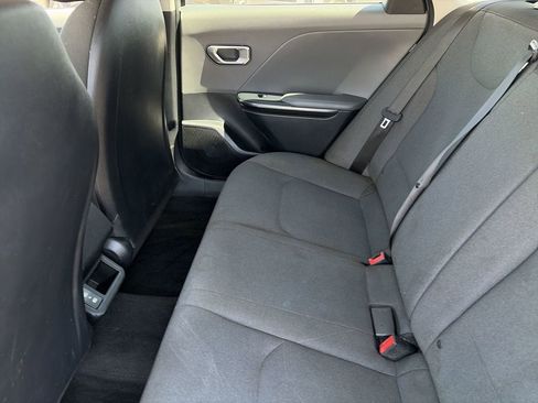 Used 2025 Kia K4 FWD image 16