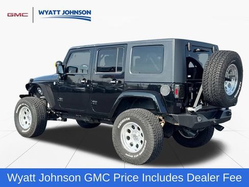 Used 2008 Jeep Wrangler Unlimited Sahara AWD/4WD image 3
