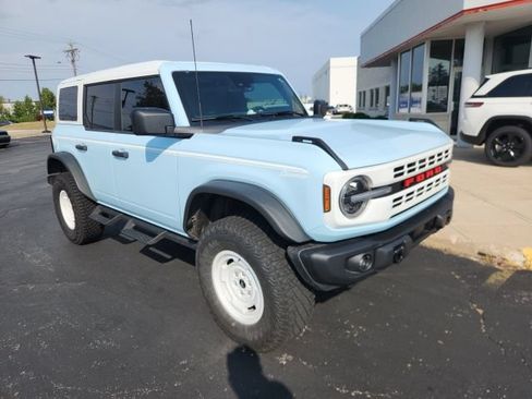 Used 2024 Ford Bronco Heritage Edition AWD/4WD image 1