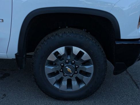 New 2026 Chevrolet Silverado 2500 Custom w/ Custom Value Package image 12