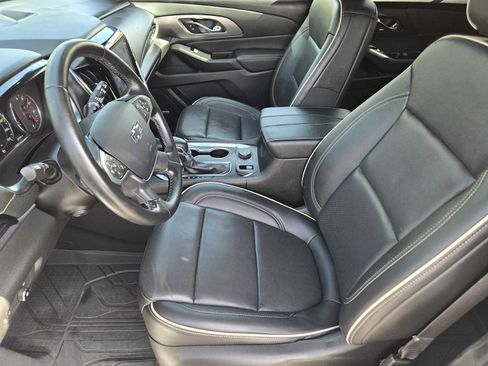 Certified 2023 Chevrolet Traverse Premier w/ Redline Edition FWD image 13