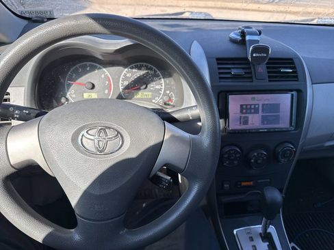 Used 2010 Toyota Corolla LE image 18