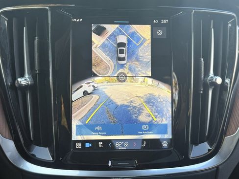 Used 2025 Volvo S60 T8 Plus w/ Climate Package image 31