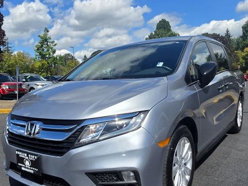 Used 2019 Honda Odyssey LX image 3