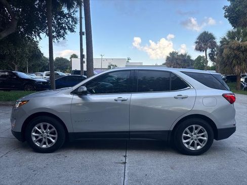 Used 2018 Chevrolet Equinox LT FWD image 11