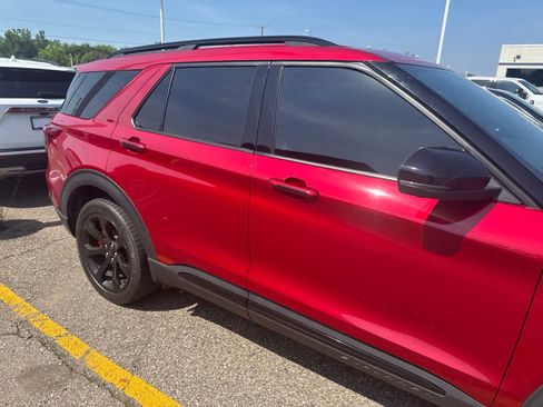 Used 2020 Ford Explorer ST w/ ST Street Pack AWD/4WD image 7
