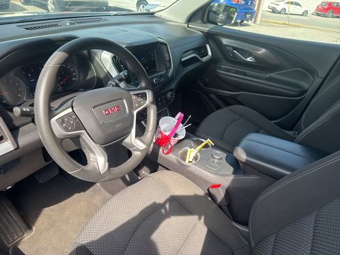 Used 2024 GMC Terrain SLE AWD/4WD image 9