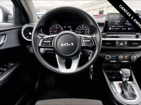 Used 2024 Kia Forte LXS w/ LXS Technology Package image 8