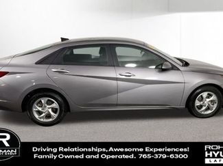 Used 2023 Hyundai Elantra SE w/ Preferred Accessory Package video 2