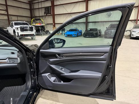 Used 2022 Honda Accord Sport image 24