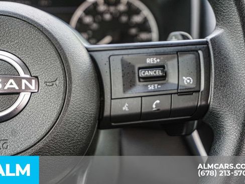 Used 2024 Nissan Rogue S AWD/4WD image 30