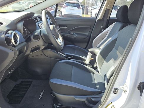 Used 2025 Nissan Versa SV w/ Trunk Package image 3