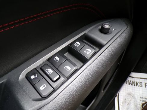 Used 2023 Jeep Compass Trailhawk image 22