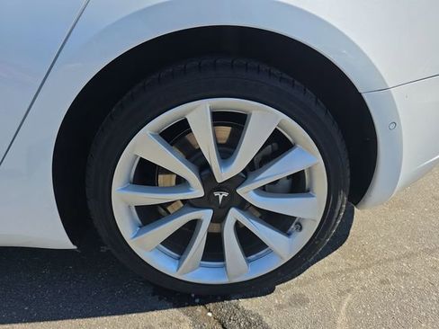 Used 2020 Tesla Model 3 Long Range image 44