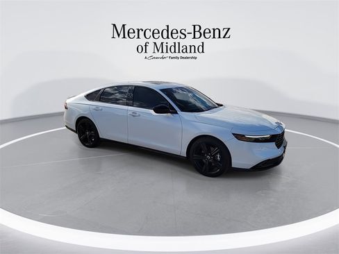 Used 2023 Honda Accord Sport image 9